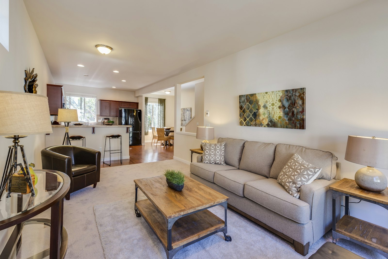 455 Adams St, Cherry Creek — photo 3 of 4